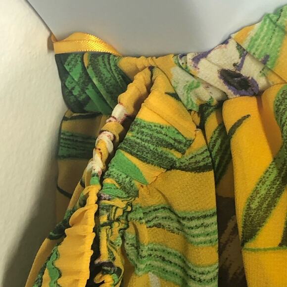 Miss Avenue Jungle Jumpsuit Off Shoulder Open Back Self Tie Belt size Small - Picture 8 of 16